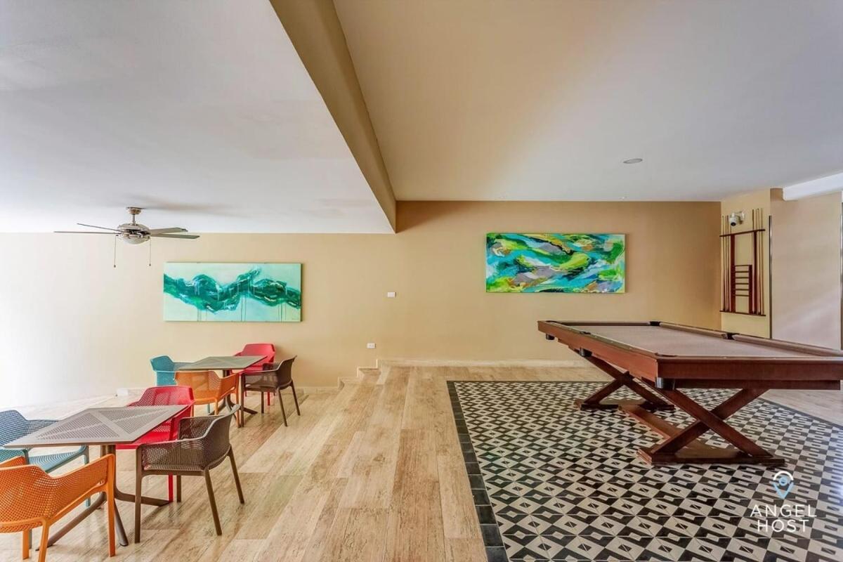 Chic Roof Pool Gym Near 5th & Apartamento *